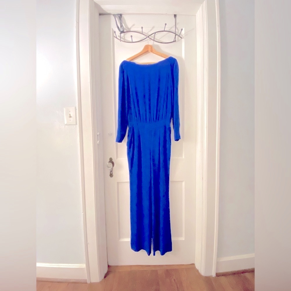 Diane Von Furstenberg Blue Jumpsuit with Long Sleeves and Relaxed Fit